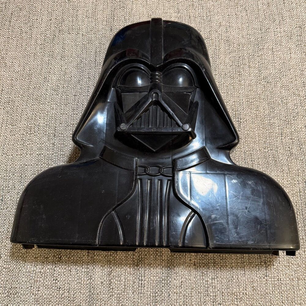 Vintage 1980 Kenner Star Wars Darth Vader Action Figure Carrying Case